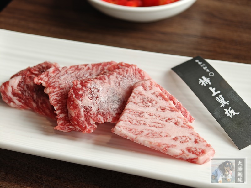 銀山燒肉極上翼板肉盤