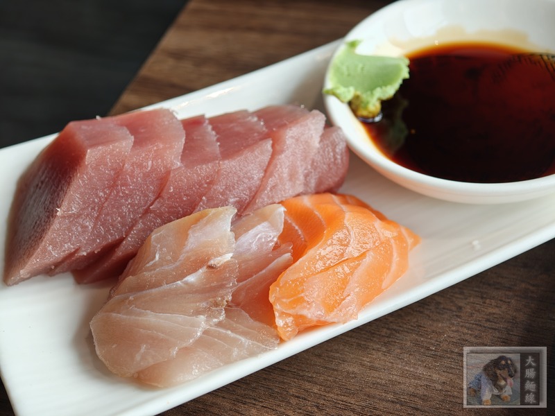 銀山燒肉綜合生魚片拼盤